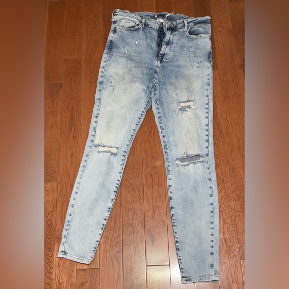 Stitches Trendy Multi Coloured Blue High Rise Ripped 👖